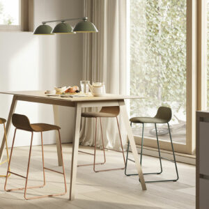 Aise 01, metal legs
