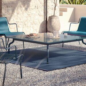 South (table basse pierre de lave)