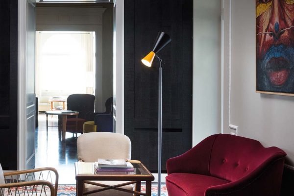 parliament-ambiente-yellow-black